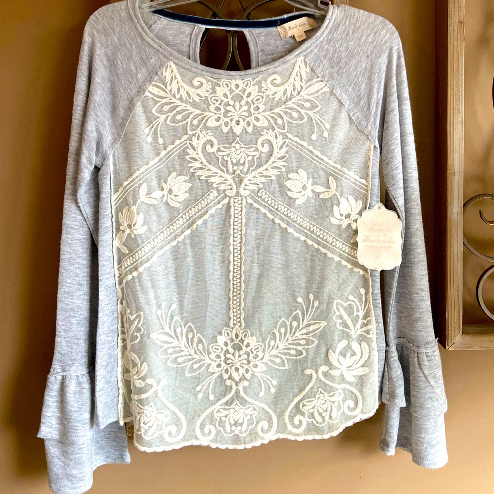 Long sleeve cotton blouse
